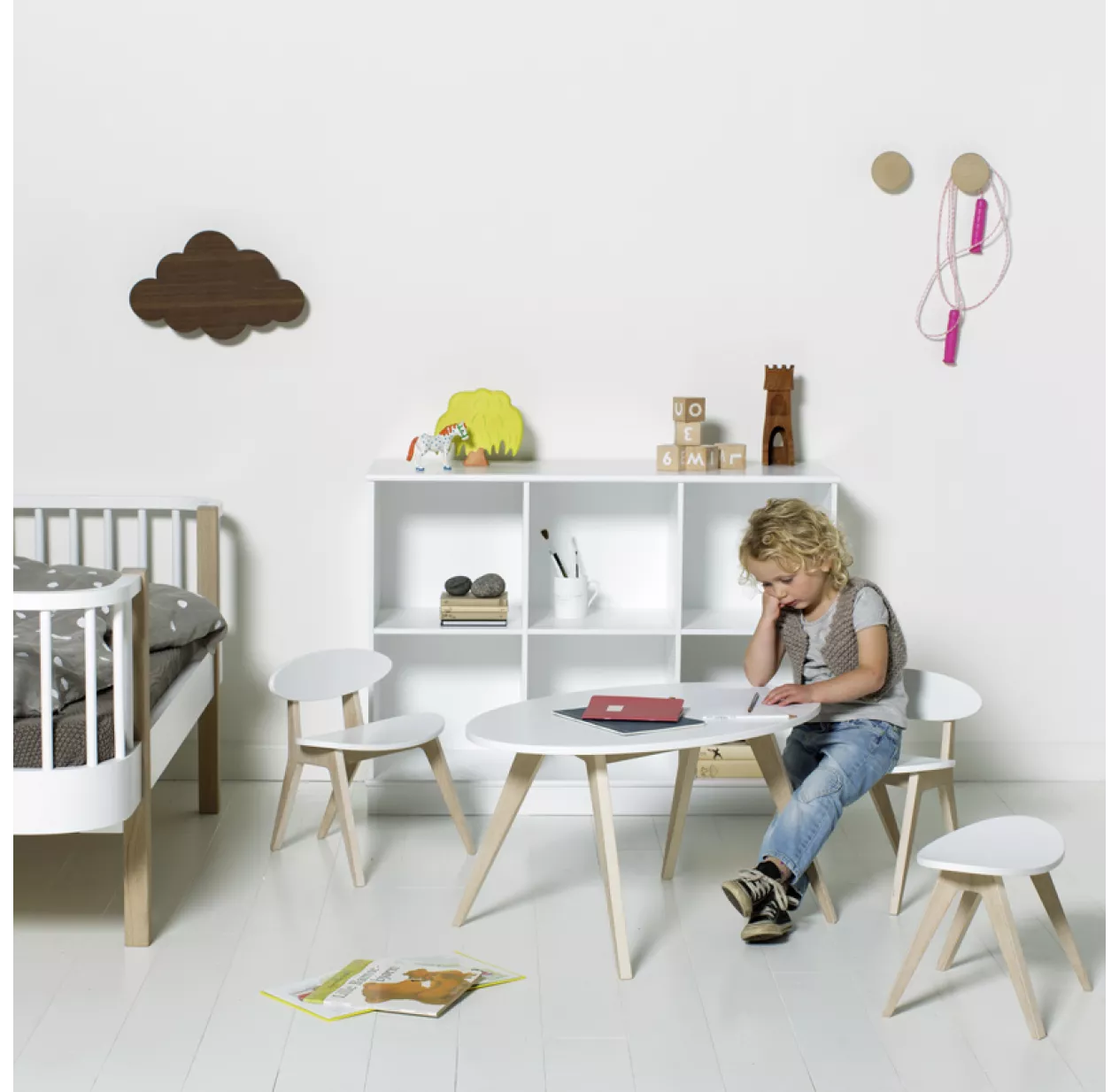 Chaise Enfant PingPong - Blanc/Chêne 4 Chaise Enfant PingPong - Blanc/Chêne – Image 2