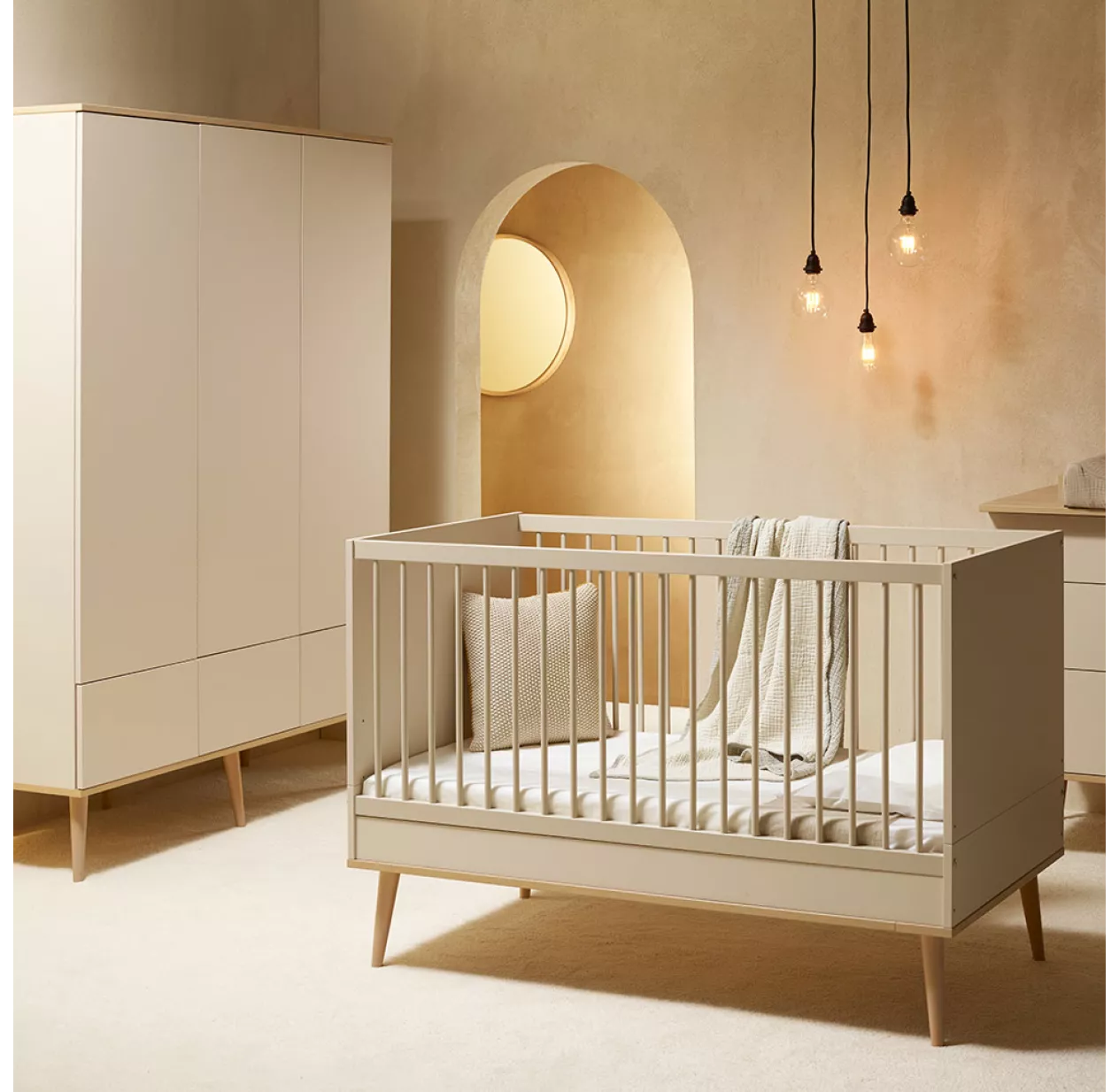 Armoire 3 Portes Flow XL - Argile / Chêne 4 Armoire 3 Portes Flow XL - Argile / Chêne – Image 2