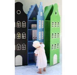 Armoire Maison Amsterdam Cloche - Blanc -LES ENFANTS DU DESIGN Soldes armoire maison amsterdam kast van een huis 1 1264x1234