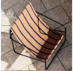 Ferm LIVING Chaise Enfant Desert - Noir/Stripe -LES ENFANTS DU DESIGN Soldes chaise enfant desert stripe noir ferm living 6 1264x1234