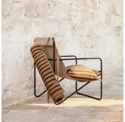 Ferm LIVING Chaise Lounge Desert - Noir/Sable -LES ENFANTS DU DESIGN Soldes chaise lounge adulte desert sable noir ferm living 8 1264x1234