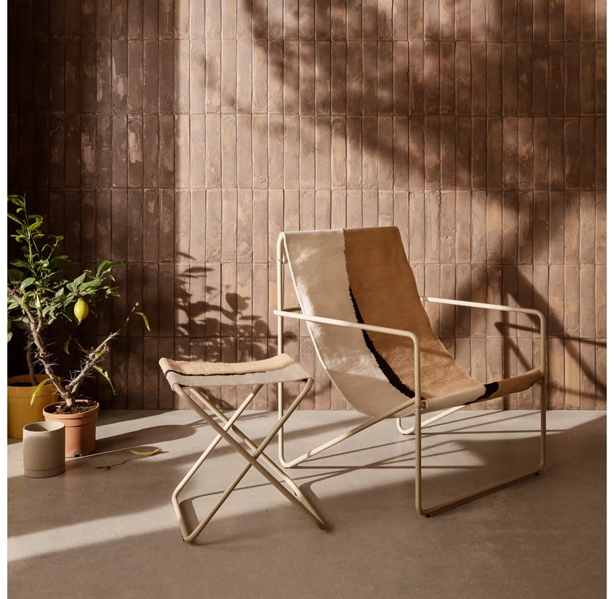 Ferm LIVING Chaise Lounge Desert - Cachemire/Soil 4 Ferm LIVING Chaise Lounge Desert - Cachemire/Soil – Image 2