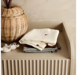 Ferm LIVING Commode Sill - Cachemire -LES ENFANTS DU DESIGN Soldes commode sill ferm living cachemire 3 1264x1234