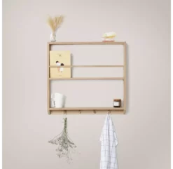 Etagère Livres Et Patères Eli - Chêne Fumé -LES ENFANTS DU DESIGN Soldes etagere eli avec pateres chene fume kas kopenhagen 3 1264x1234