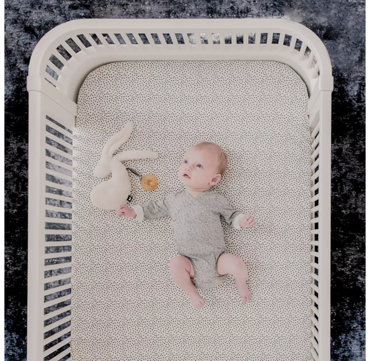 Drap Housse Bébé Cozy Dots - Blanc Cassé 8 Drap Housse Bébé Cozy Dots - Blanc Cassé – Image 6