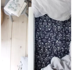 Drap Housse Bébé Mares - Bleu Marine -LES ENFANTS DU DESIGN Soldes gof1110 drap housse mares dark garbo et friends 3 1264x1234