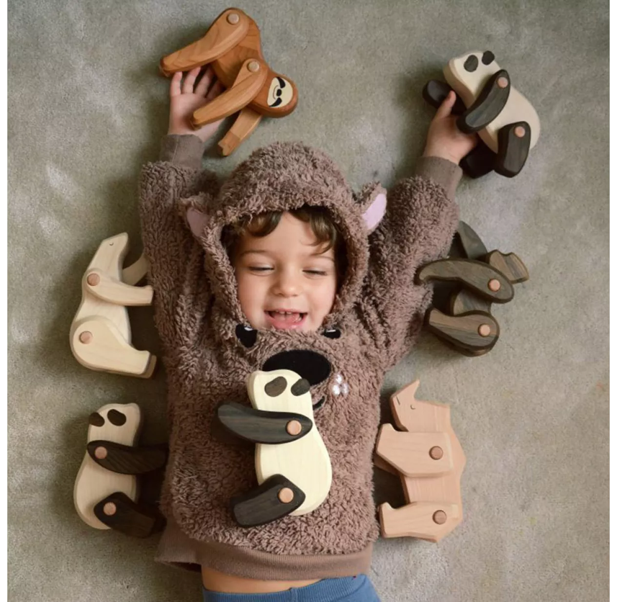 Gorille En Bois Articulé 5 Gorille En Bois Articulé – Image 3