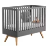 VOX Lit Bébé évolutif 70 X 140 Nature - Gris Anthracite -LES ENFANTS DU DESIGN Soldes lit bebe 70x140 nature grey vox 1 1264x1234
