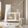 Lit Bébé évolutif 5 En 1 Mini+ Wood - Blanc/Chêne 2 Lit Bébé évolutif 5 En 1 Mini+ Wood - Blanc/Chêne -LES ENFANTS DU DESIGN Soldes lit bebe evolutif wood mini plus sans kit blanc oliver furniture 4 1264x1234