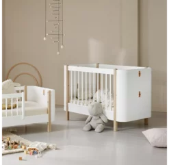 Lit Bébé évolutif Mini+ Wood Sans Kit De Conversion - Blanc -LES ENFANTS DU DESIGN Soldes lit bebe evolutif wood mini plus sans kit blanc oliver furniture 6 1264x1234