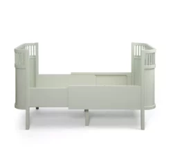 Sebra Lit Bébé évolutif - Mist Green -LES ENFANTS DU DESIGN Soldes lit bebe sebra mist green vert new 3 1264x1234