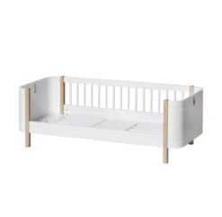 Lit Junior Wood Mini+ - Blanc/Chêne -LES ENFANTS DU DESIGN Soldes lit junior wood mini plus oliver furniture 3 1264x1234