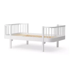 Lit Junior évolutif Wood - Blanc -LES ENFANTS DU DESIGN Soldes lit junior wood original blanc oliver furniture 3 1264x1234