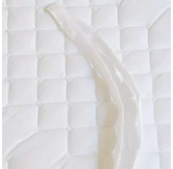 Matelas Pour Lit Junior Yomi 70 X 140 Cm -LES ENFANTS DU DESIGN Soldes matelas lit junior mum and dad factory 3 1264x1234