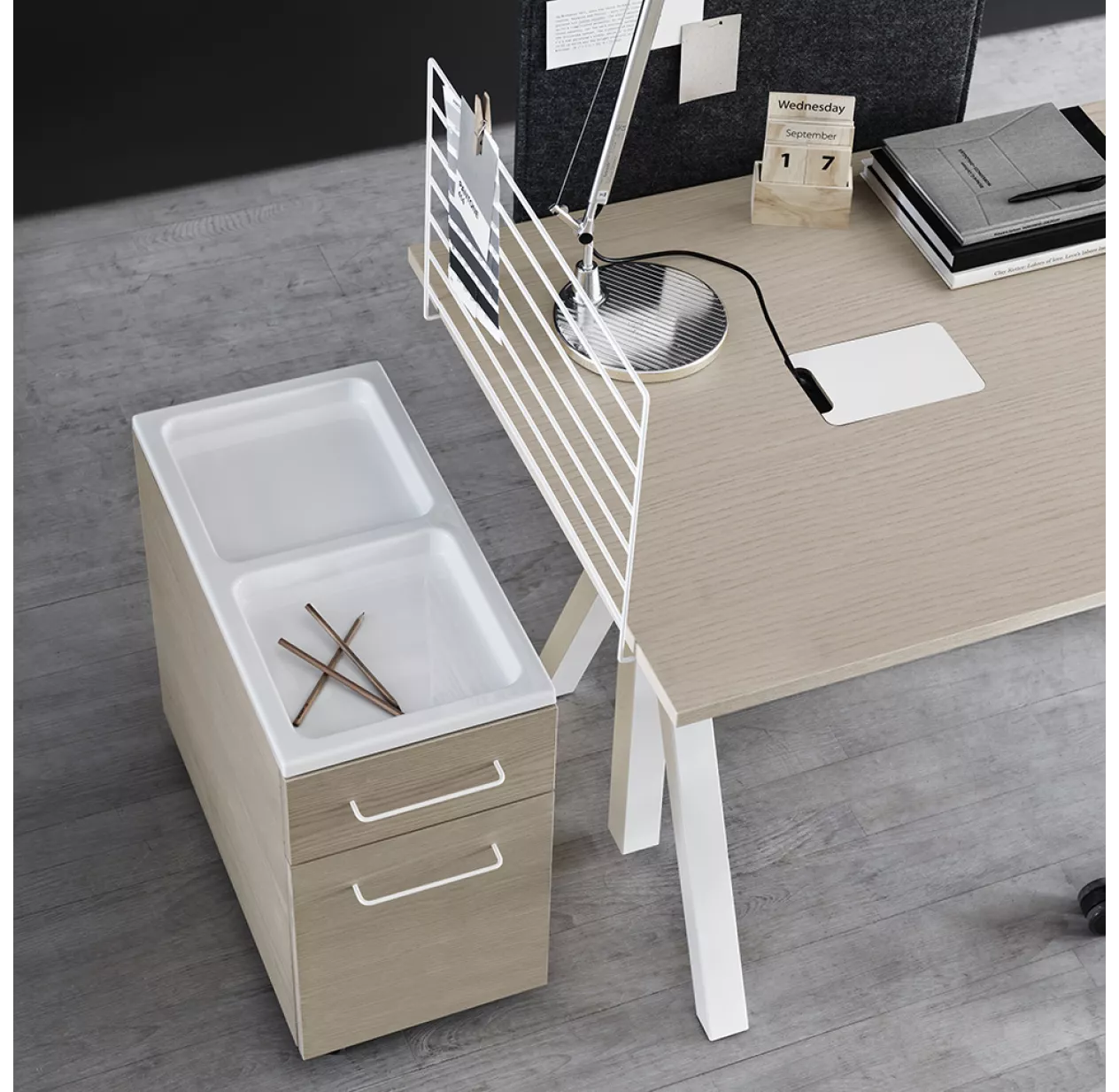 Plateau Bureau Pour Piètement - Frêne 4 Plateau Bureau Pour Piètement - Frêne – Image 2