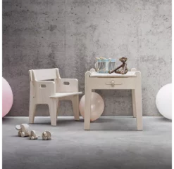 Table Enfant Peter CH411 -LES ENFANTS DU DESIGN Soldes table enfant peter s table carl hansen hans j wegner 4 1264x1234
