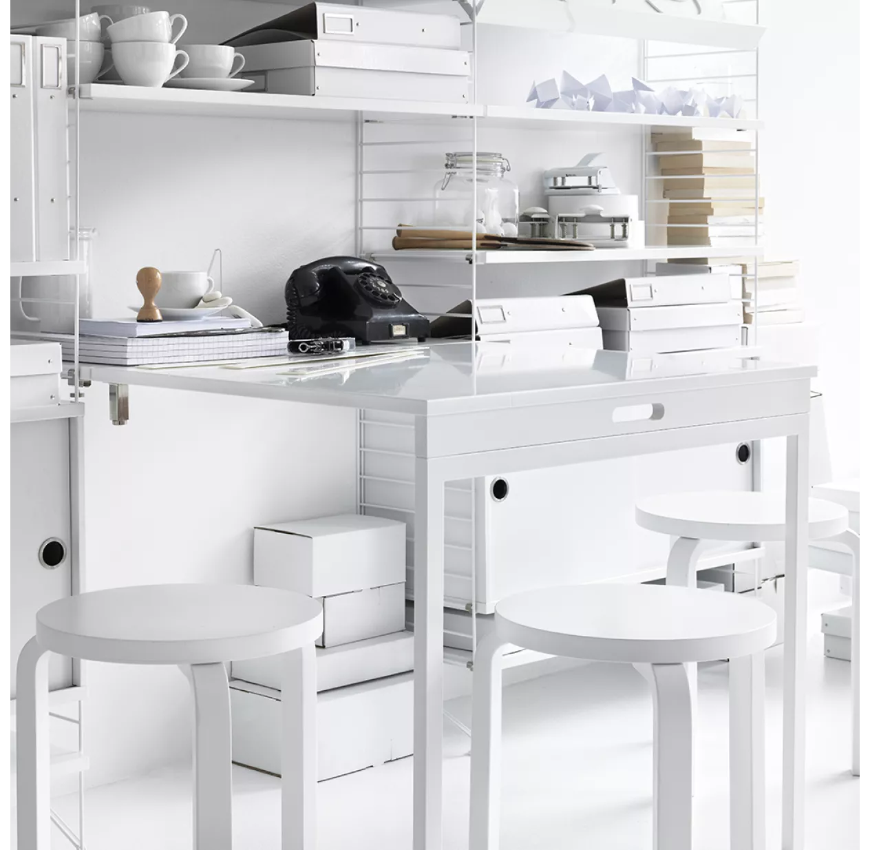 Table Murale Pliante - Blanc 5 Table Murale Pliante - Blanc – Image 3