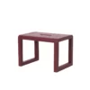 Ferm LIVING Tabouret Little Architect - Bordeaux -LES ENFANTS DU DESIGN Soldes tabouret little architect ferm living bordeaux 1 1264x1234